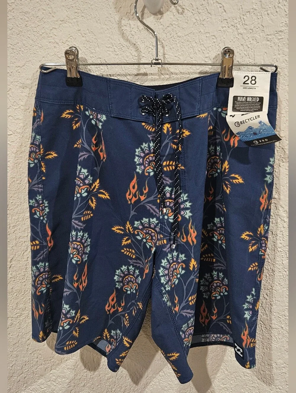 Billabing Nwt Sundays Pro Boardshort 28 Mid Length
